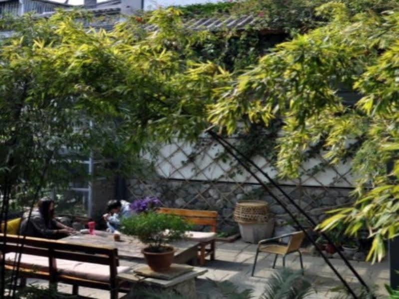 Four Seasons Youth Hostel Дали Екстериор снимка